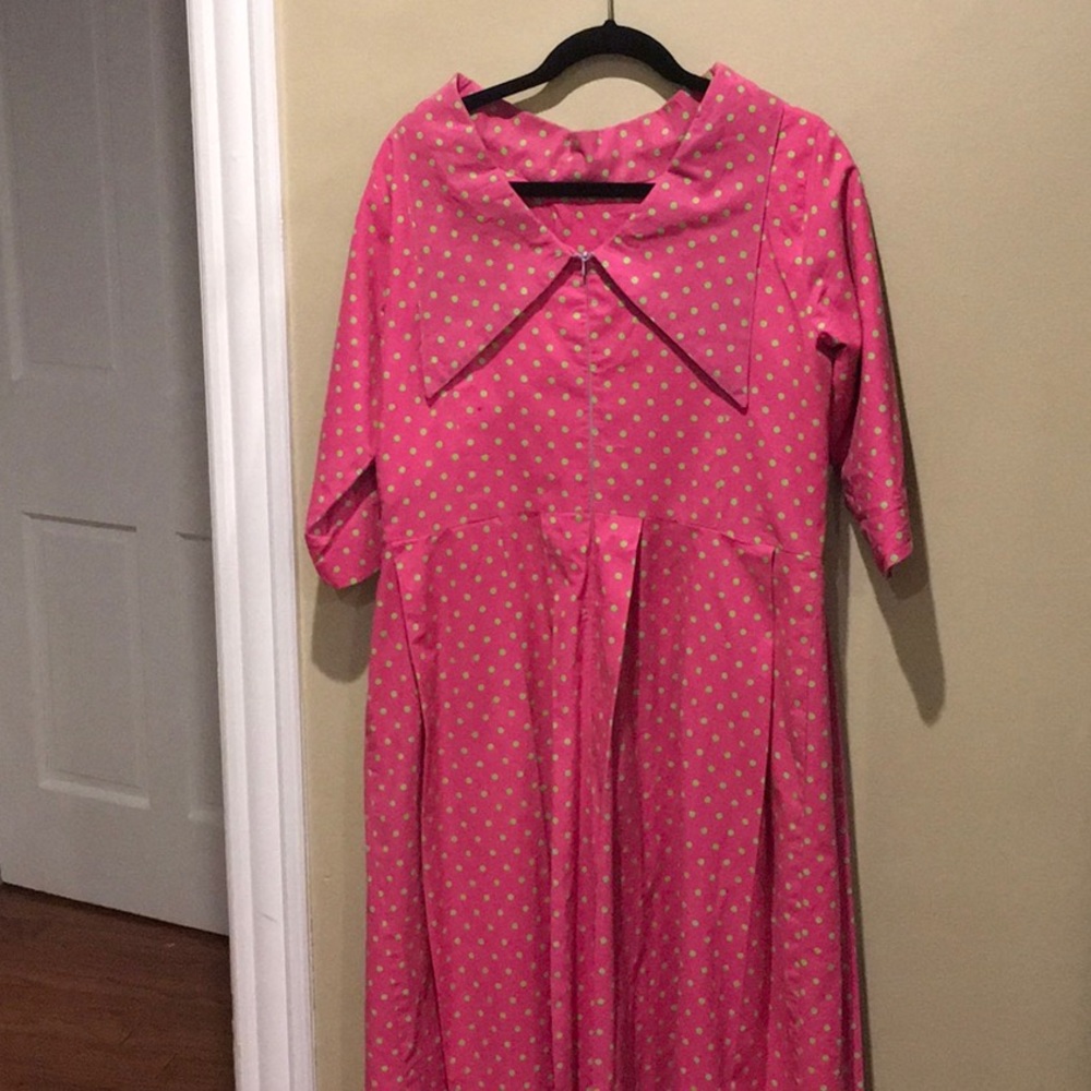 Dress - Picture 2 of 2